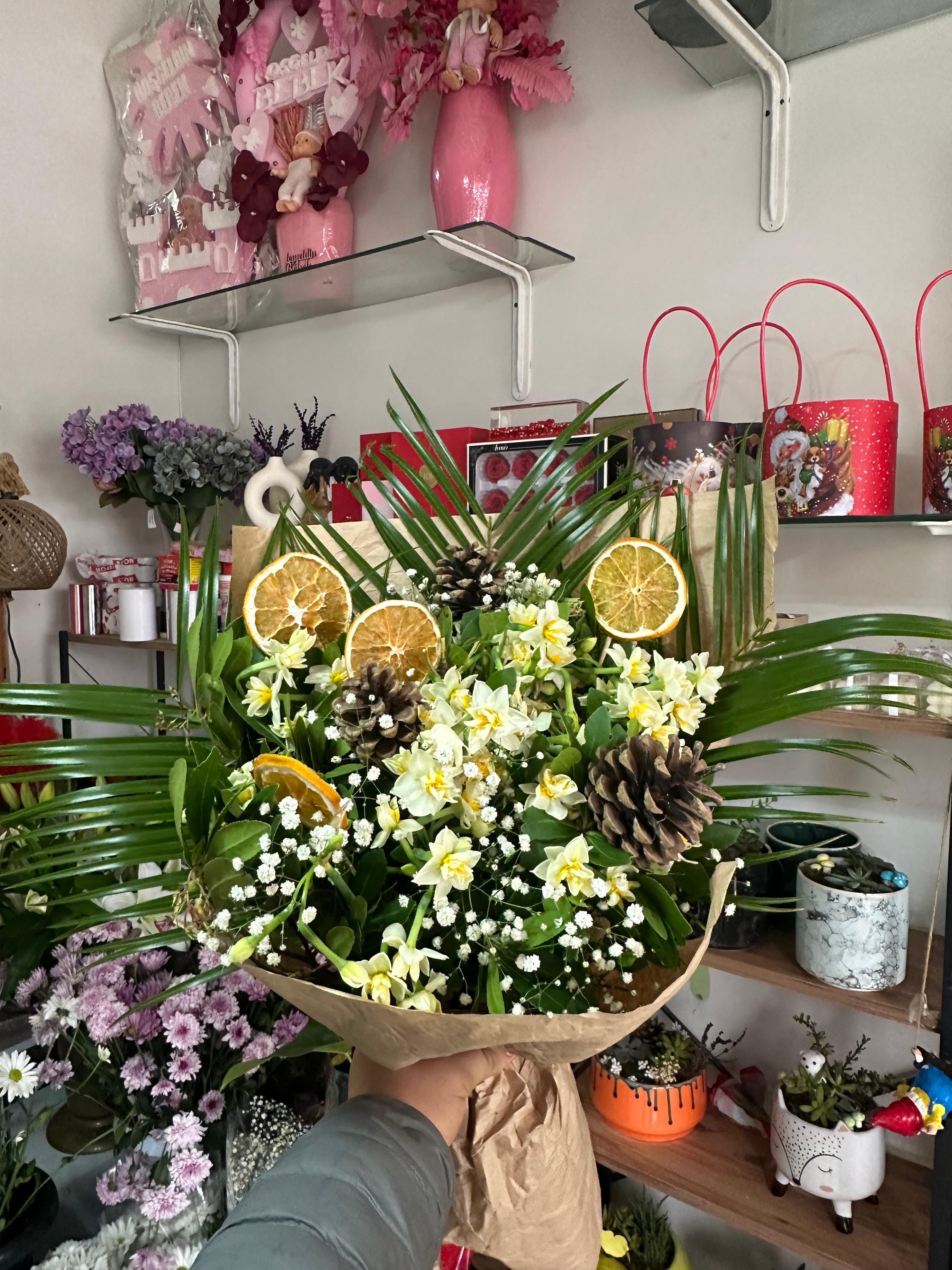 MİS KOKULU NERGİS BUKETİ